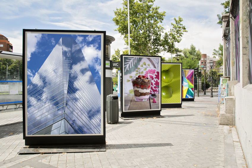 Easy Print Management for Outdoor Advertising WALL AG